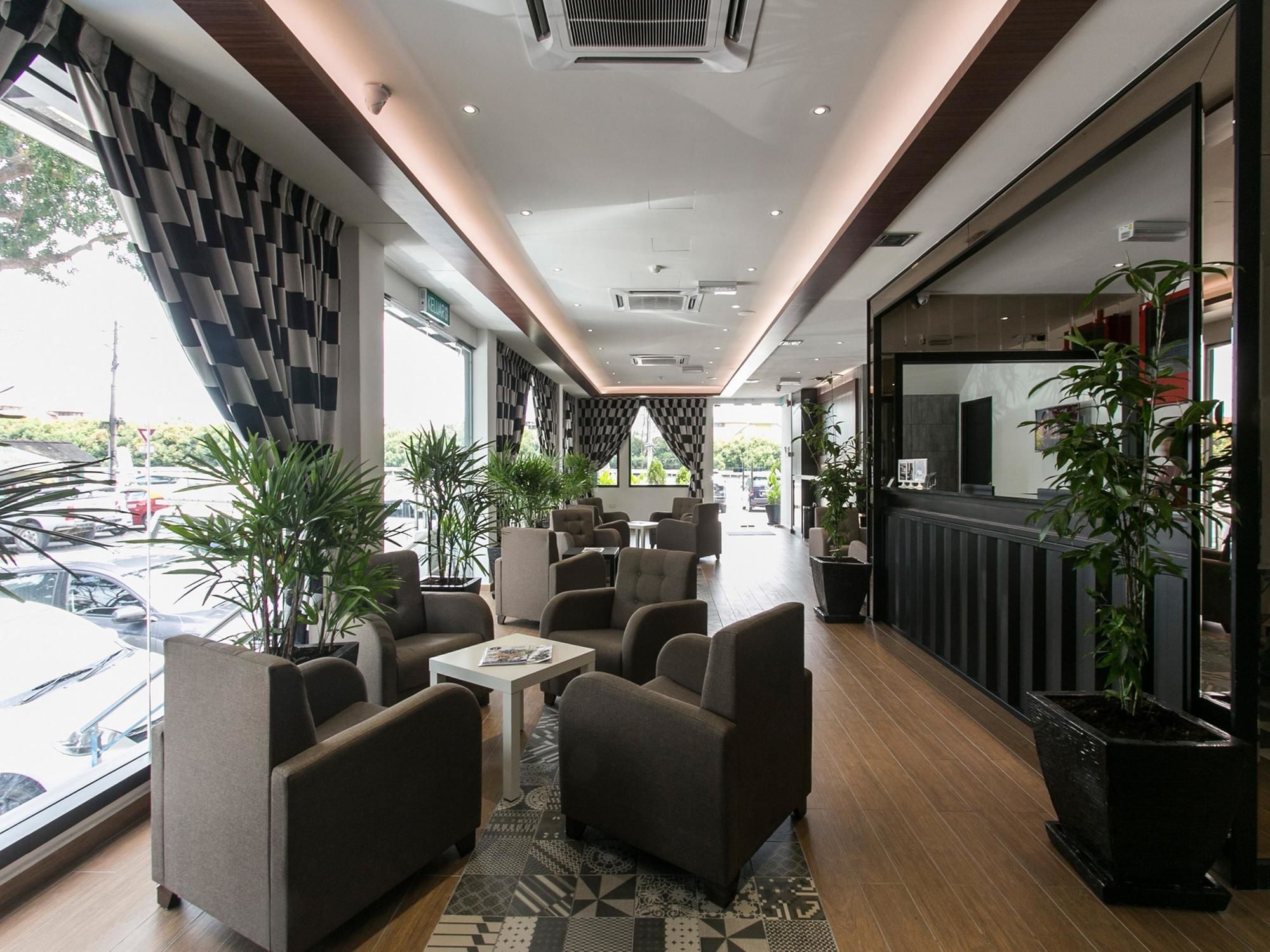 Oyo D Utama Danga Bay Hotel