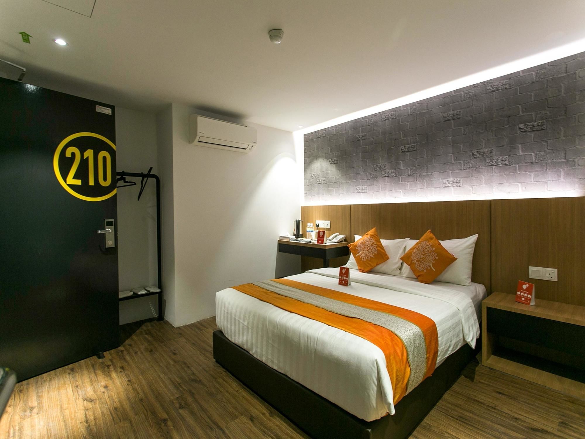 Hotel Oyo D Utama Danga Bay 3*